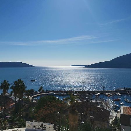 Apartments La Dolce Vita Herceg Novi Esterno foto