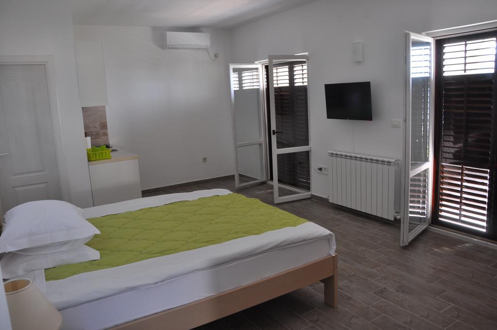 Apartments La Dolce Vita Herceg Novi Esterno foto