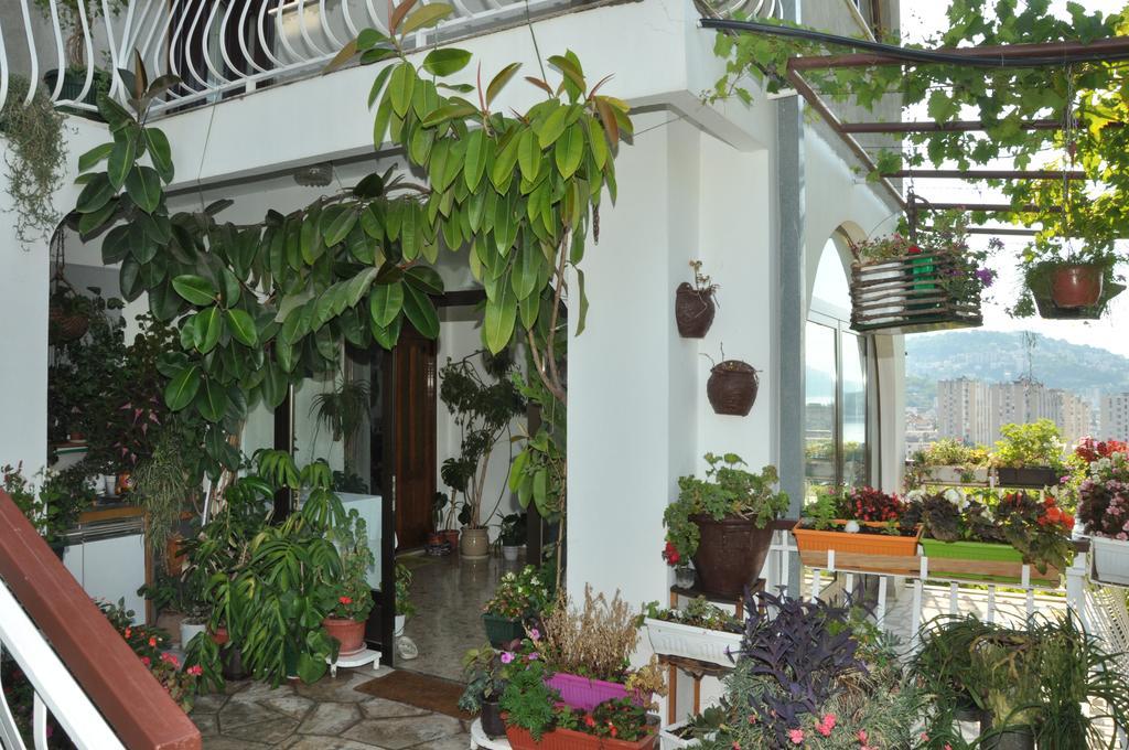 Apartments La Dolce Vita Herceg Novi Esterno foto