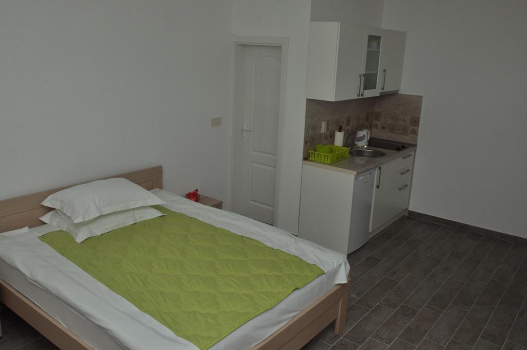 Apartments La Dolce Vita Herceg Novi Esterno foto