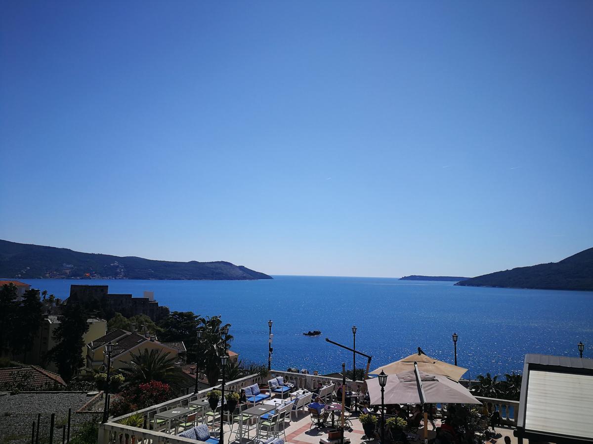 Apartments La Dolce Vita Herceg Novi Esterno foto