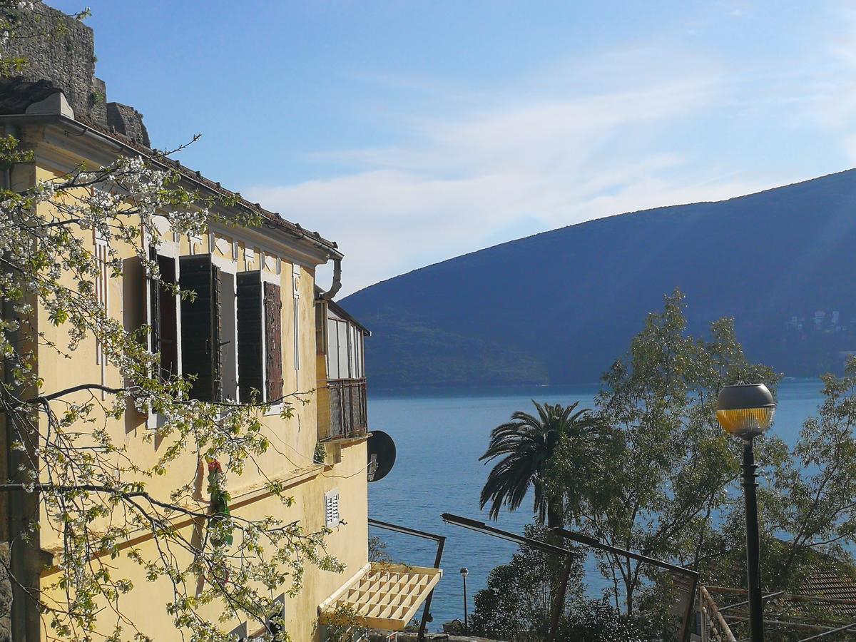 Apartments La Dolce Vita Herceg Novi Esterno foto