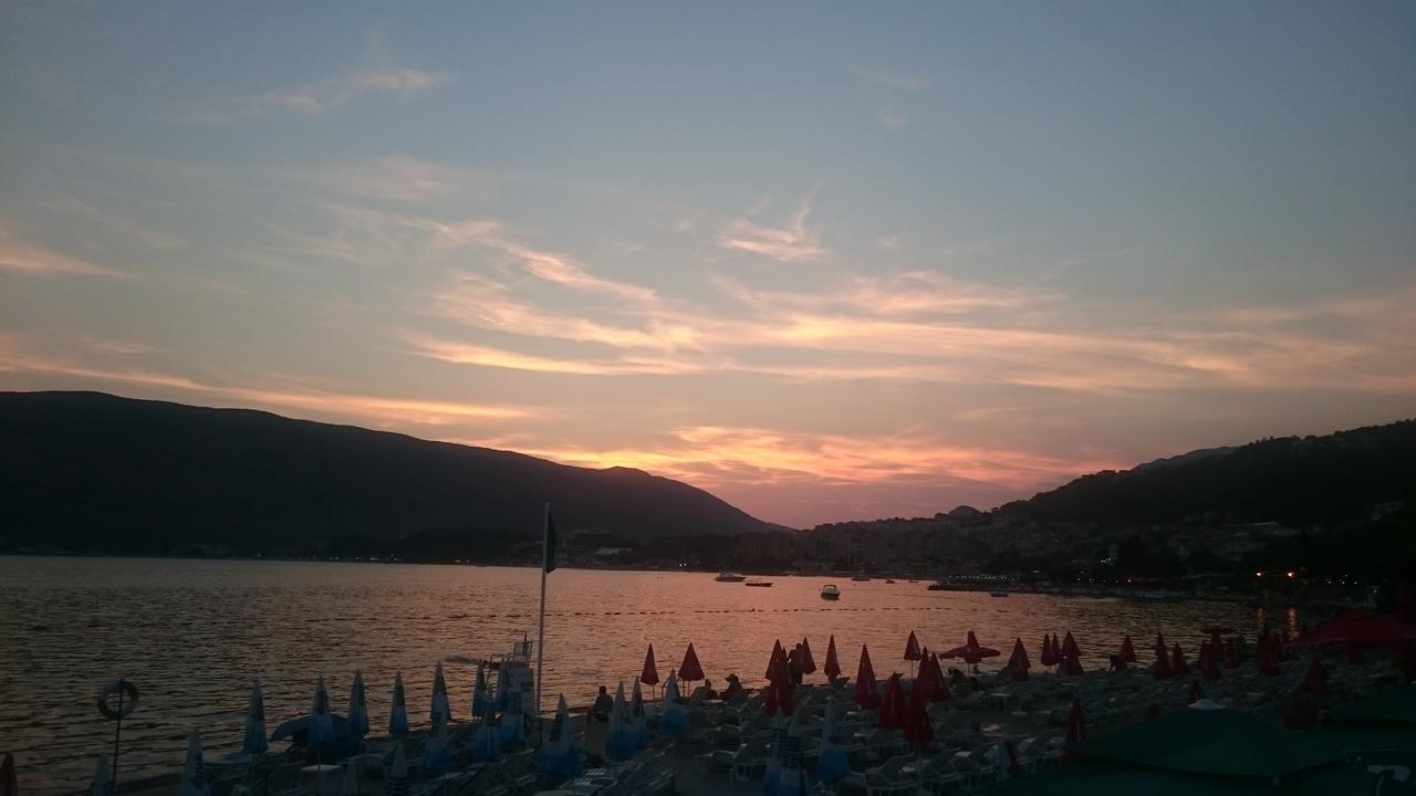 Apartments La Dolce Vita Herceg Novi Esterno foto
